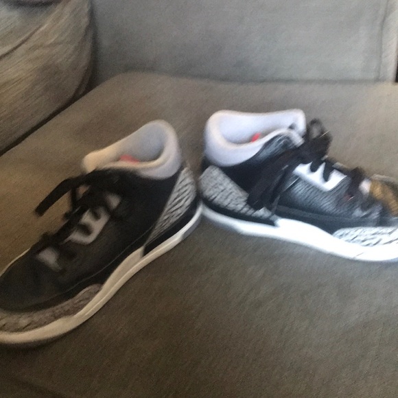 Jordan 3 Retro Cement kids shoes 3youth - Picture 3 of 8